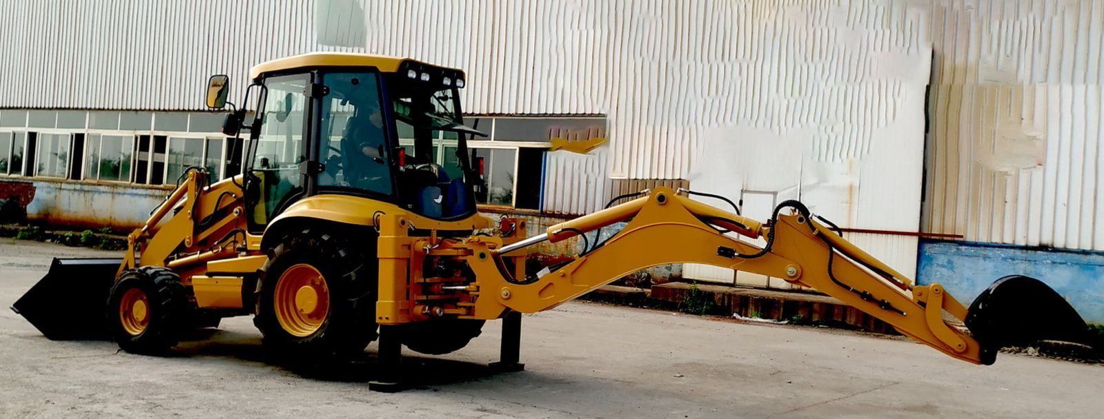 1.0/ 0.3CBM Bucket Backhoe Loader