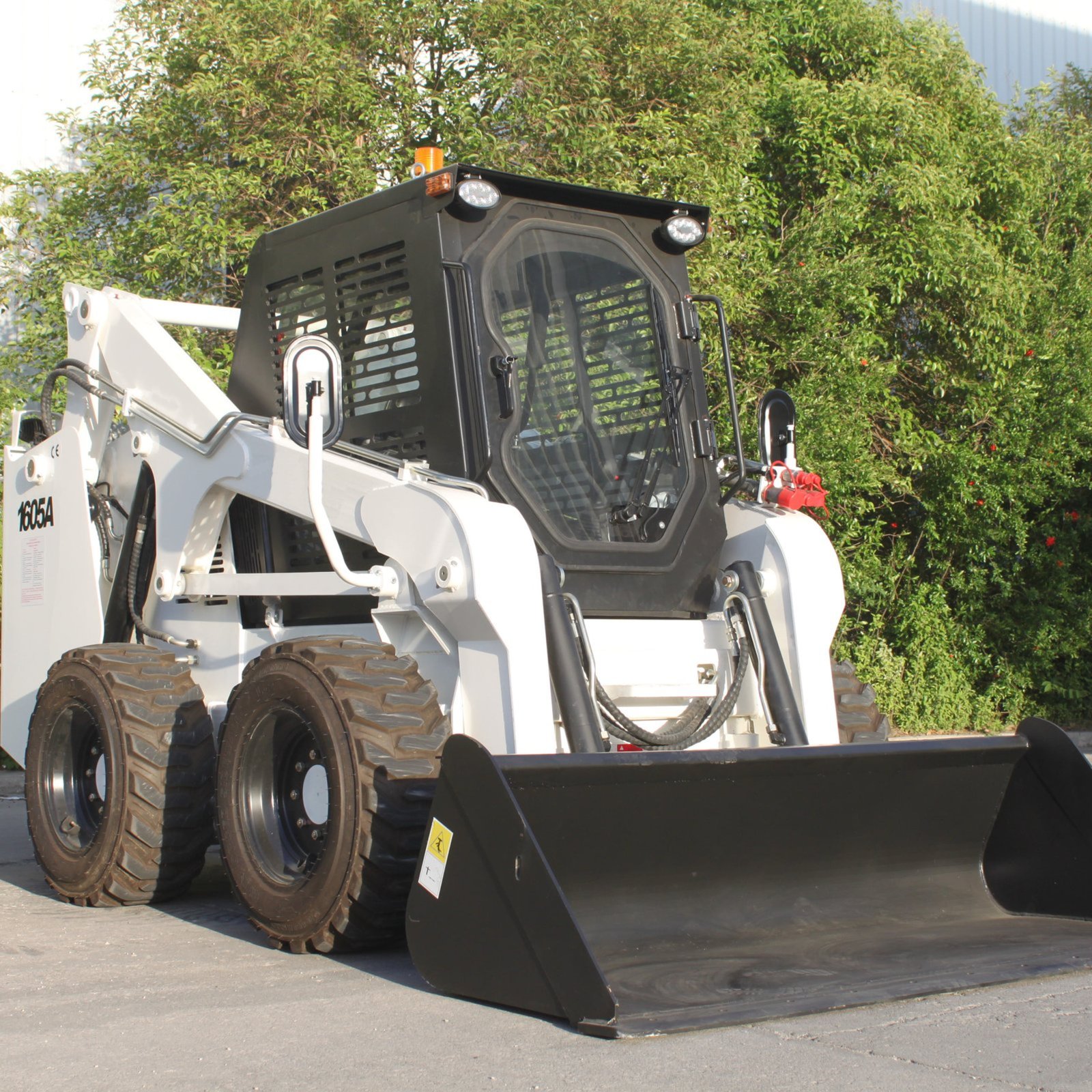 1600-3200Kgs Skid Steer Loader