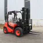 2.5 Ton 2WD Rough Terrain Forklift