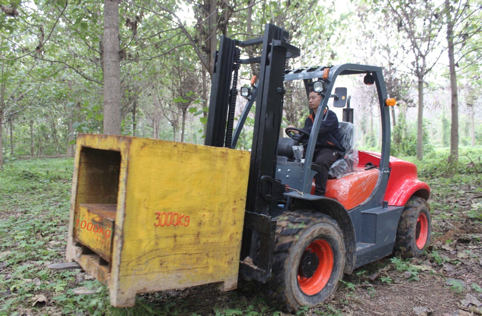 4.0 Ton 4WD Rough Terrain Forklift