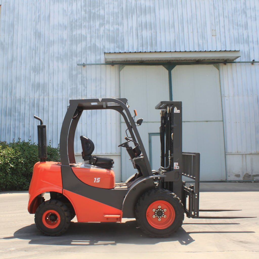 1.5 Ton 2WD Rough Terrain Forklift