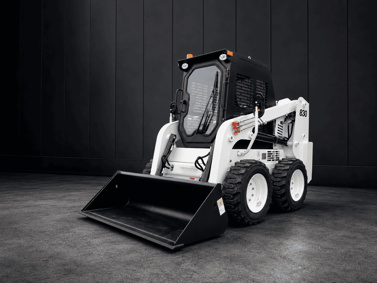 Full-size skid steer loader -- qualified request configuration